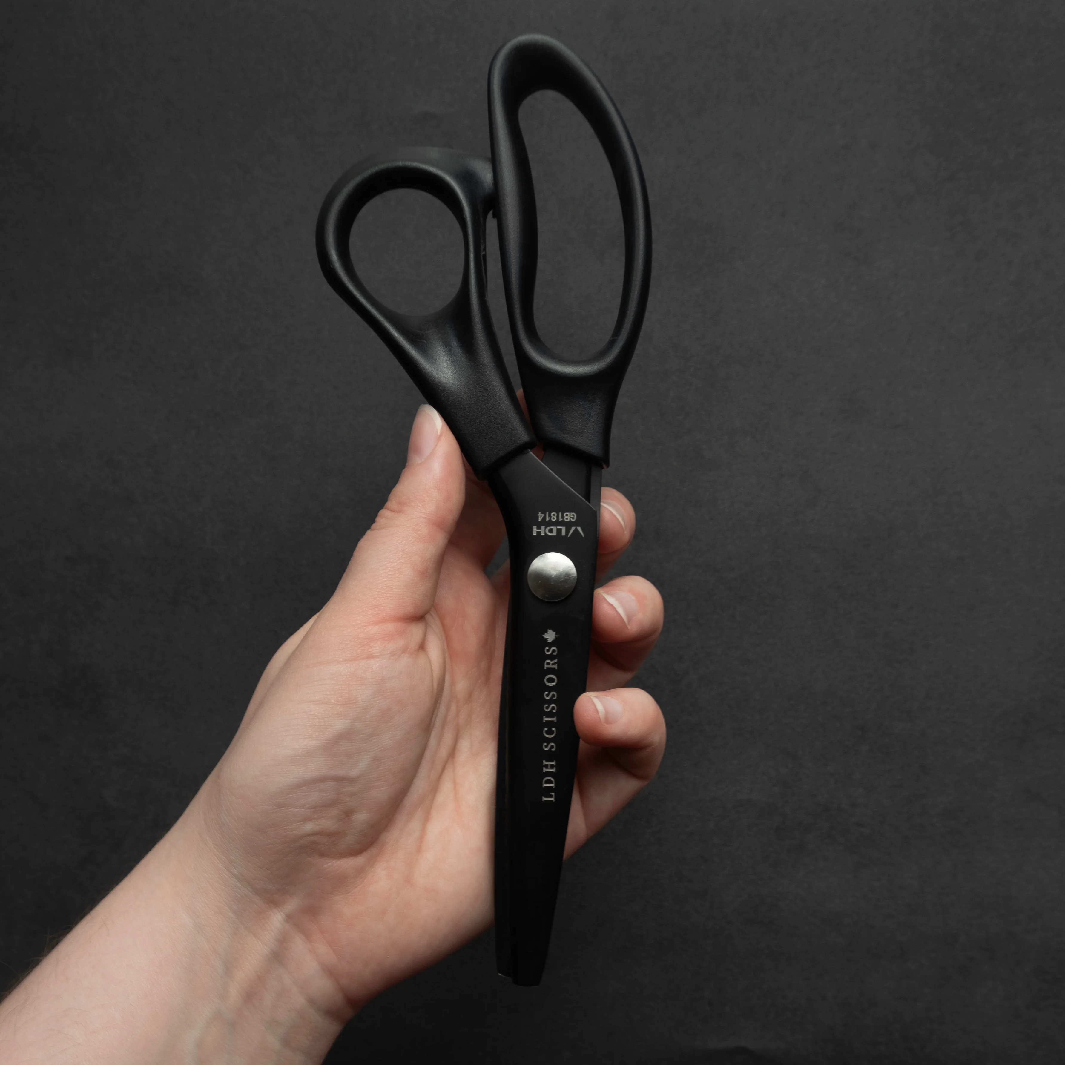 9" Lightweight Pinking Shears - Image 4